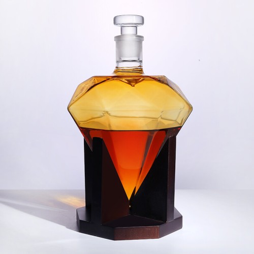 850ml Whiskey Decanter Glass Diamond Wine Bottle With Wooden Holder Airtight Stopper Suitable For All Kinds of Alcohol Gift