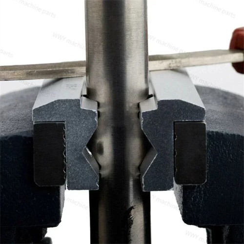 2PCS Vise Jaws Milling Vise Jaw Clamps Magnetic Bench Vice Pad Tools for Gripping Mechanical Pipe Fitting Fixed Protector