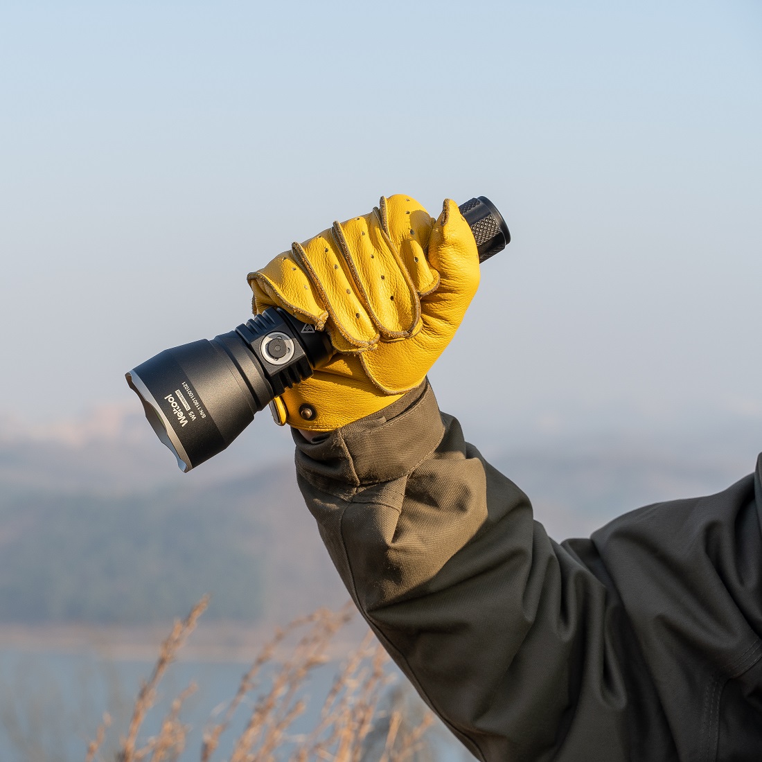 WeltoolW5Pro2842M990LMLongDistanceThrowingLEPFlashlightStrongSpotlightWaterproofSearchFlashlight2250-1999713-5