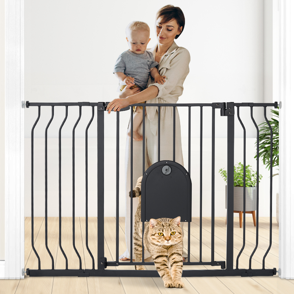 Comomy31-45ExtraWideBabyGatewithAdjustableDoorTopofStairsPetGate-1987876-1