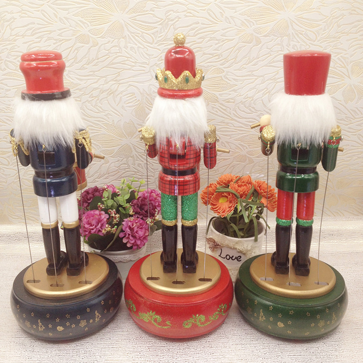 32CMWoodenGuardNutcrackerSoldierToyMusicBoxChristmasDecorationsXmasGift-1605612-3