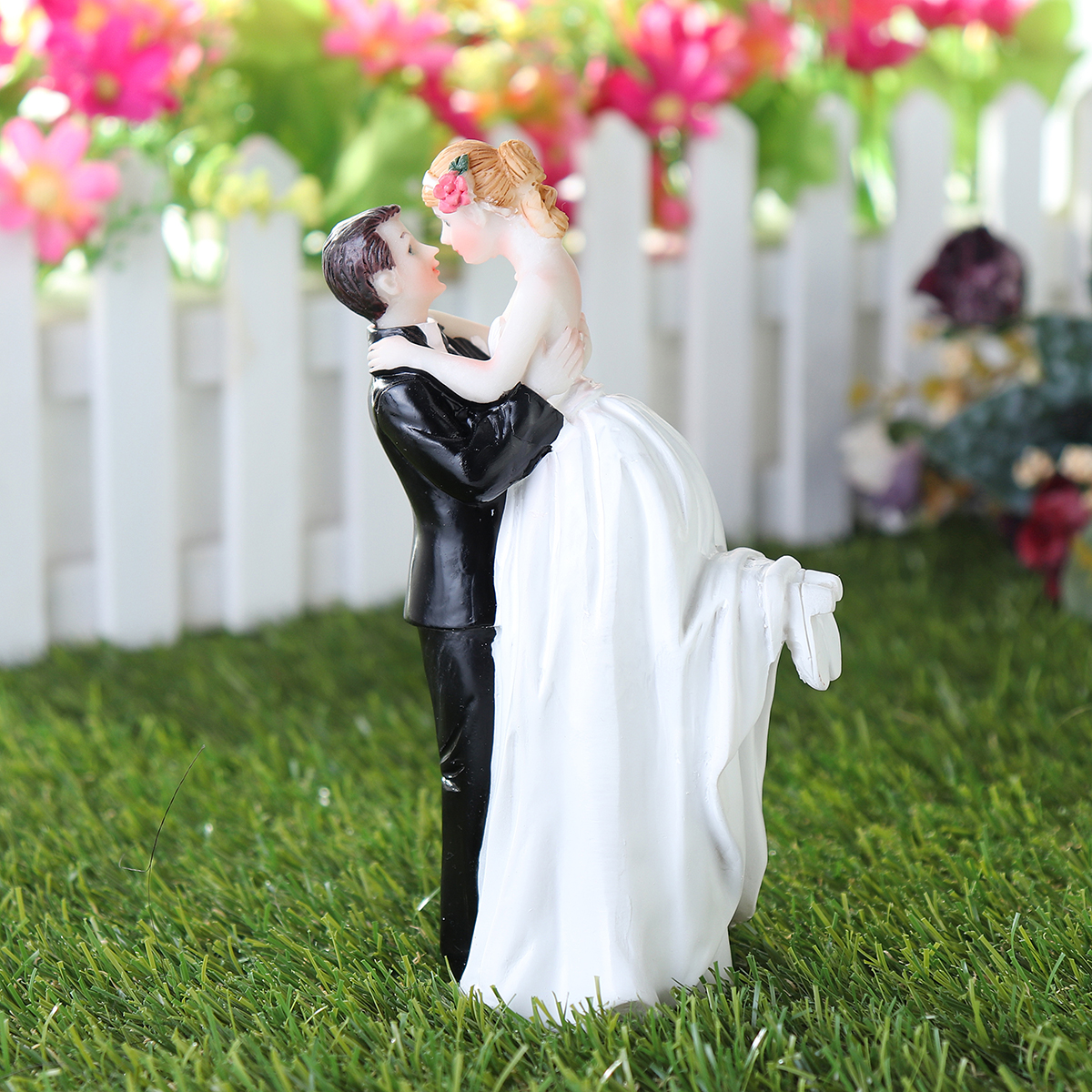 RomanticFunnyWeddingCakeTopperFigureBrideGroomCoupleBridalDecorations-1421525-5