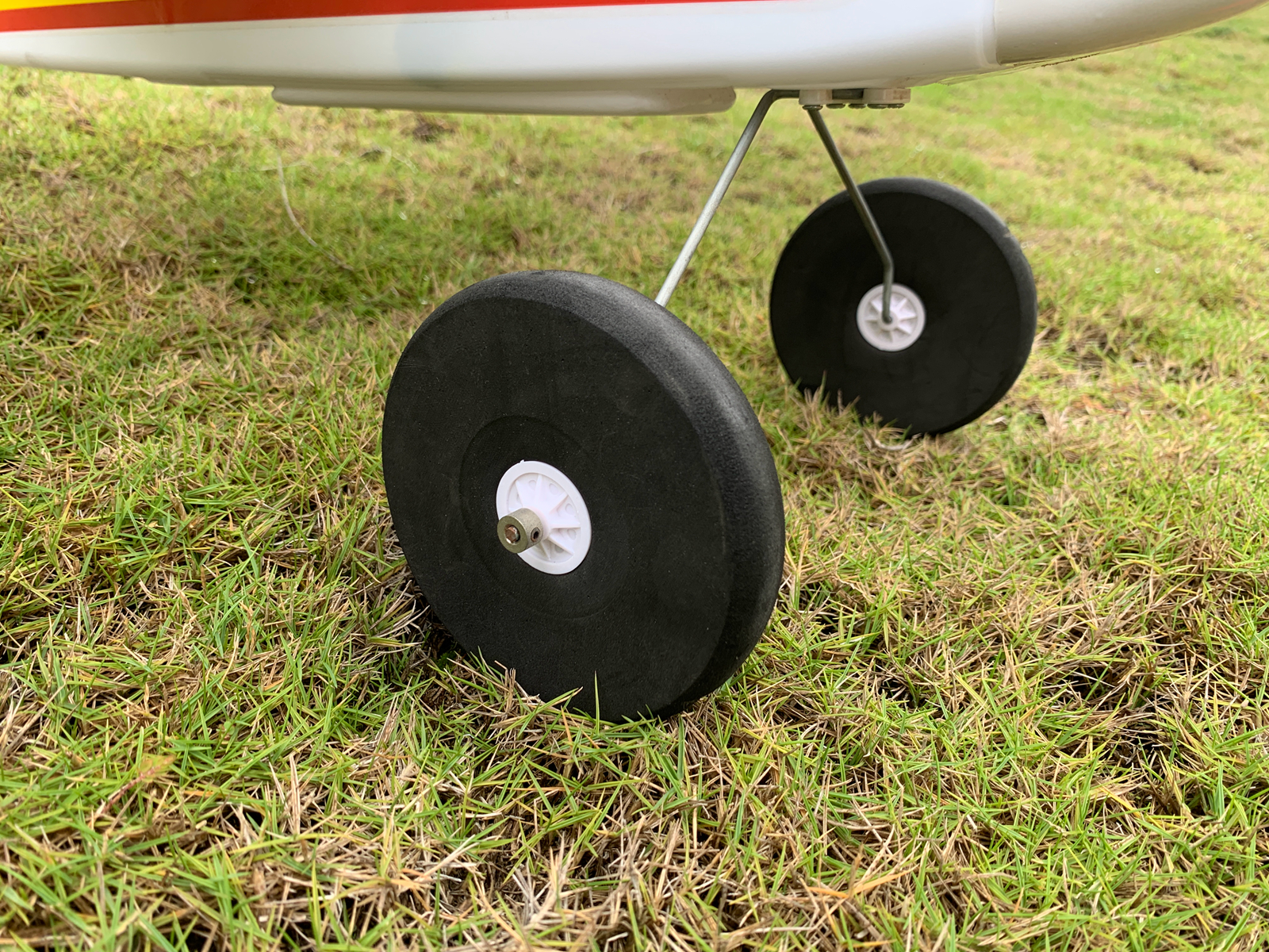 E0717Cessna1851030mmWingspanShortDistanceTakeoffEPSRCAirplaneFixedWingTrainerKITPNP-1989624-8