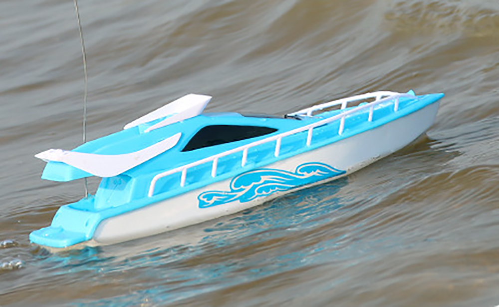 RemoteControlRCBoatSpeedboatWaterRemoteControlHigh-speedRowingToyToughEnduranceWaterBoySpeedboatGift-1986352-1