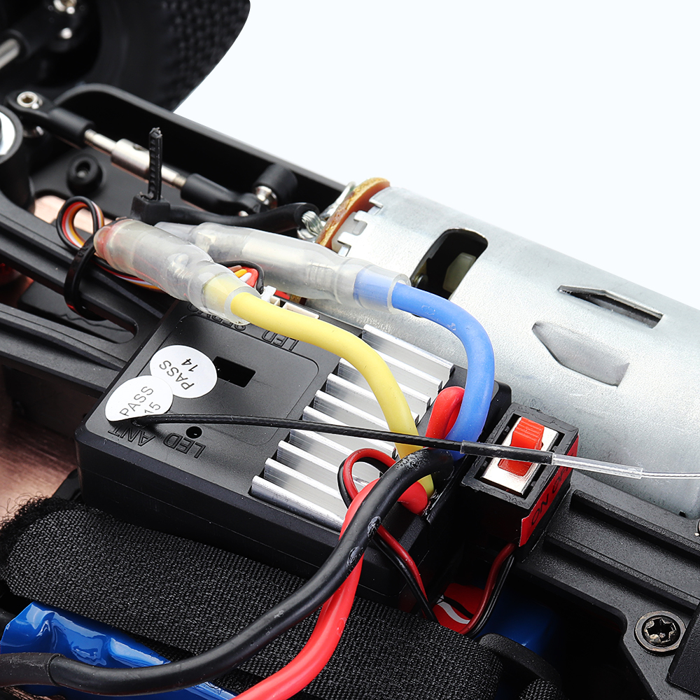 Wltoys14400111424G4WDHighSpeedRacingRCCarVehicleModels60kmh74v1500mahTwoorThreeBattery-1588753-21