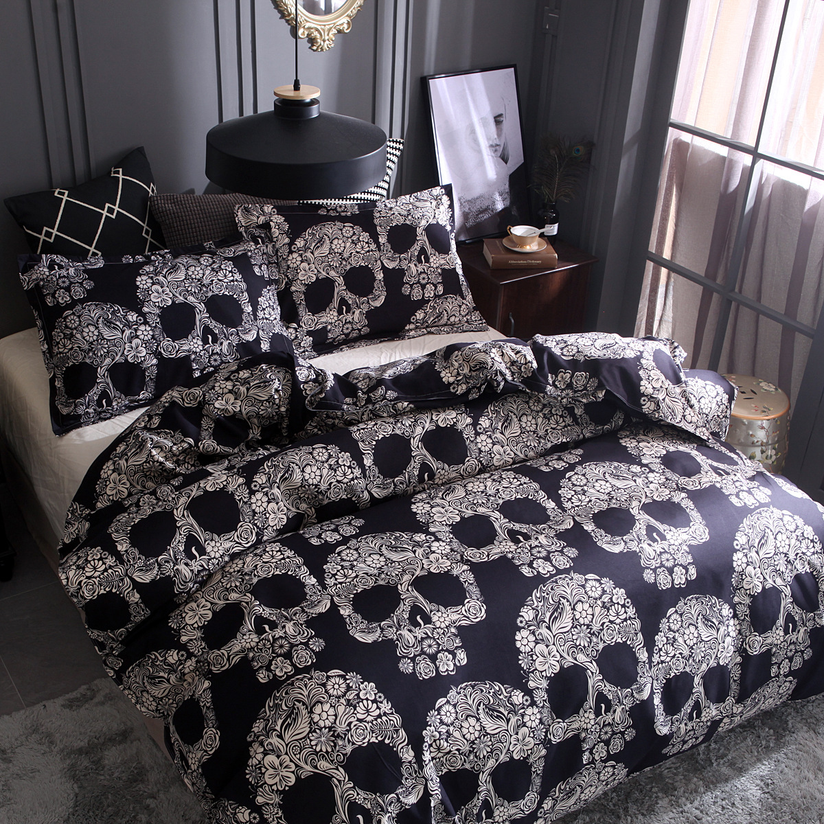 BlackWhiteSkullPrintedQuiltCoverPillowcaseHalloweenStyleBeddingSets-1369126-1